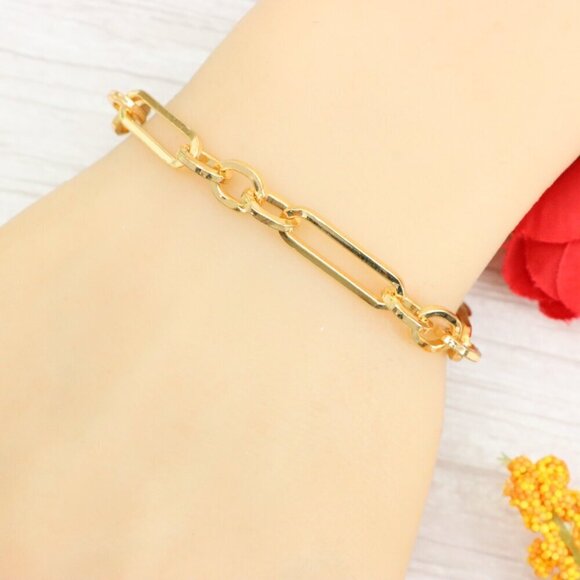 "Trendy Handmade Bracelet – A Thoughtful Gift for Girls & Women | UNVRC1497 - Picture 1 of 10